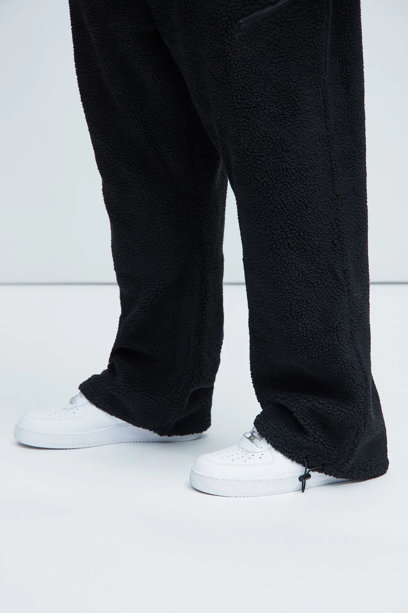 Axel Polar Fleece Zip Straight Sweatpants - Black