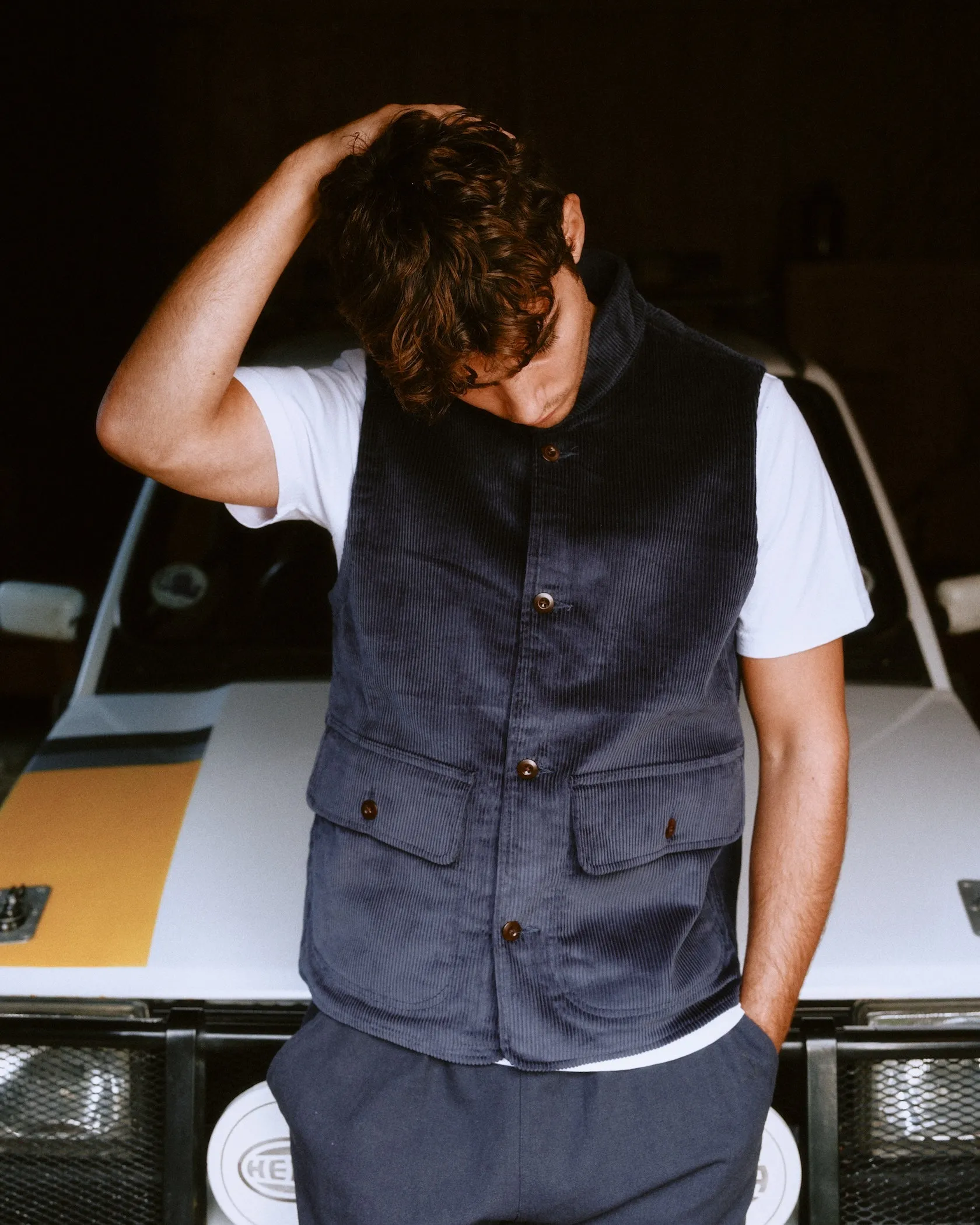 Cord Wandle Vest  - Navy