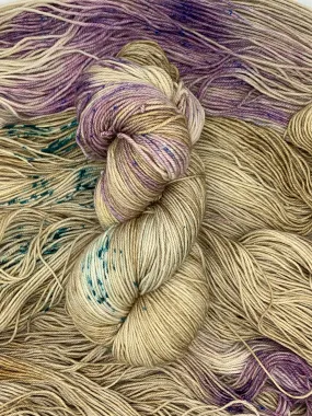 Temporum: Oluwande ~ Superwash Merino, Cashmere, Nylon